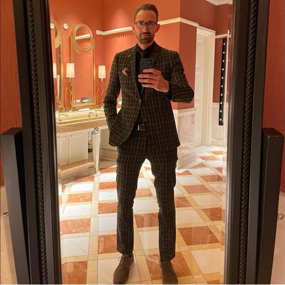 Meet your Posher, Tim